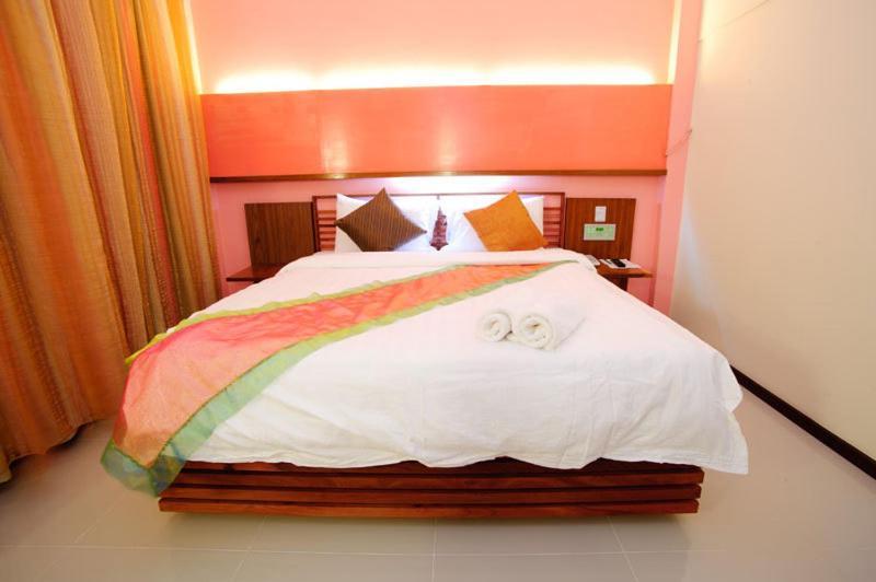 Much-Che Manta Boutique Hotel Удон-Тхани Номер фото