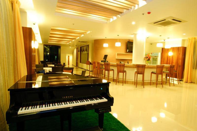 Much-Che Manta Boutique Hotel Удон-Тхани Экстерьер фото