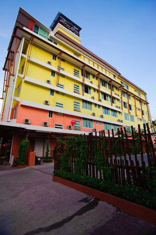 Much-Che Manta Boutique Hotel Удон-Тхани Экстерьер фото