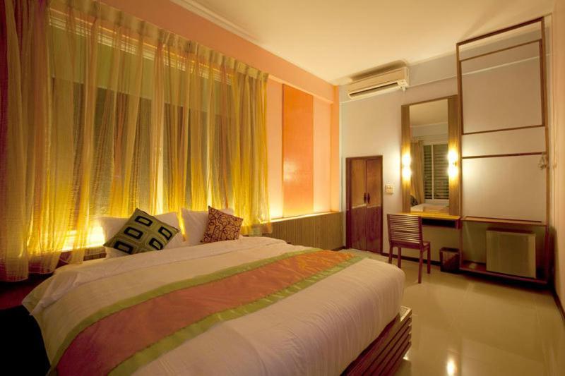 Much-Che Manta Boutique Hotel Удон-Тхани Экстерьер фото